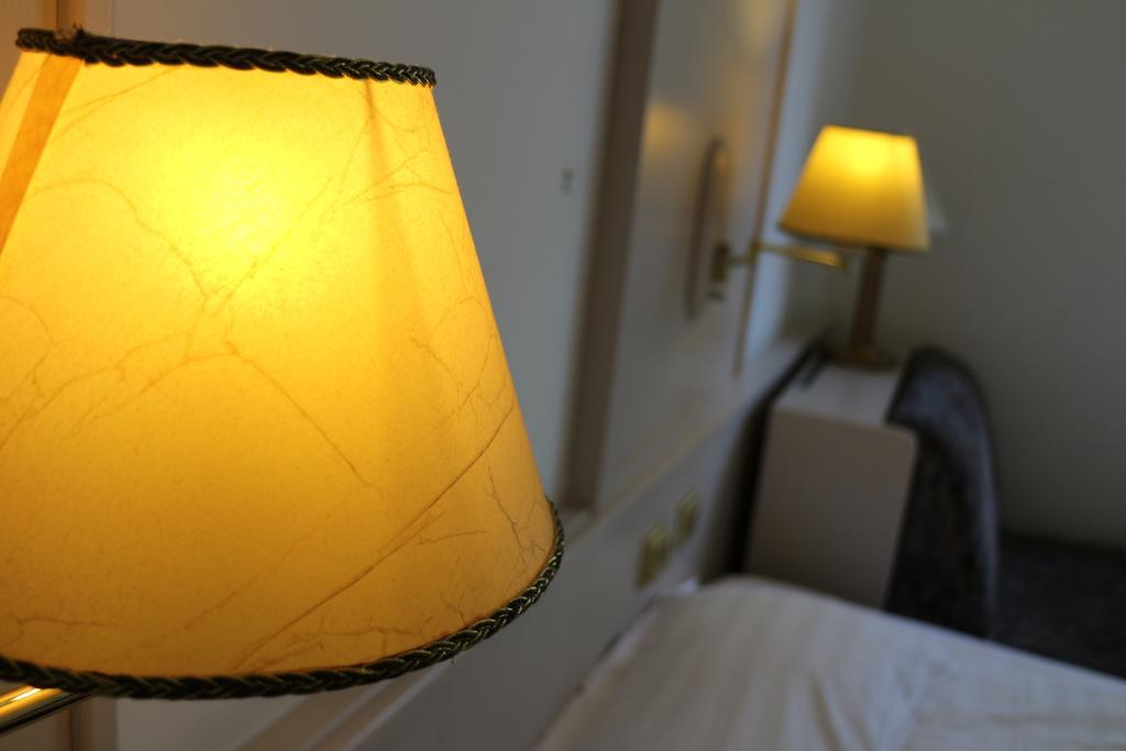Hotel Wasserpalast Graz Esterno foto