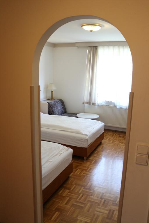 Hotel Wasserpalast Graz Camera foto